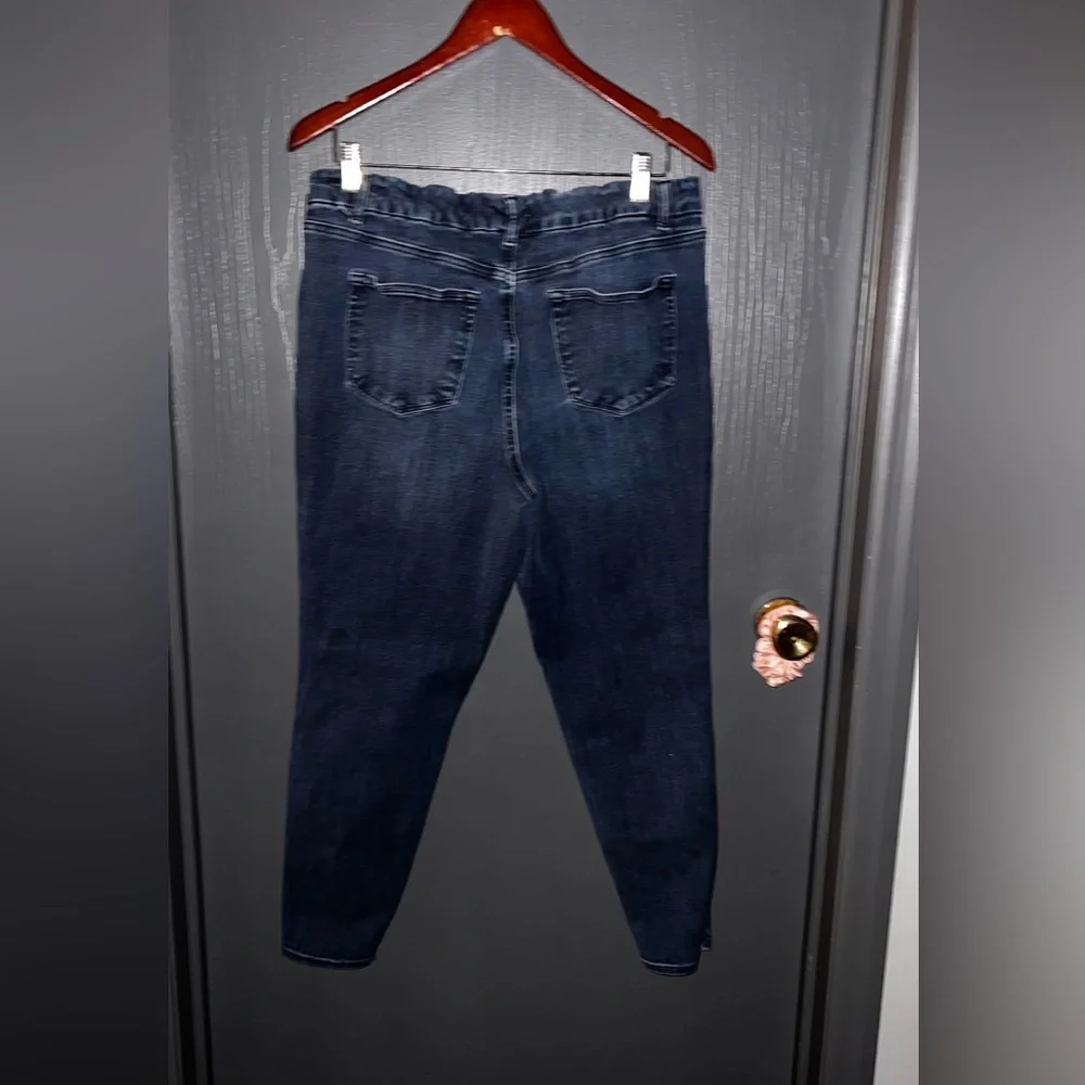 m jeans by maurices™ Limitless Jeggings—Large